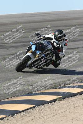 media/Oct-13-2025-Moto Forza (Mon) [[a66d839500]]/4-C Group/Session 2 (Bowl)/